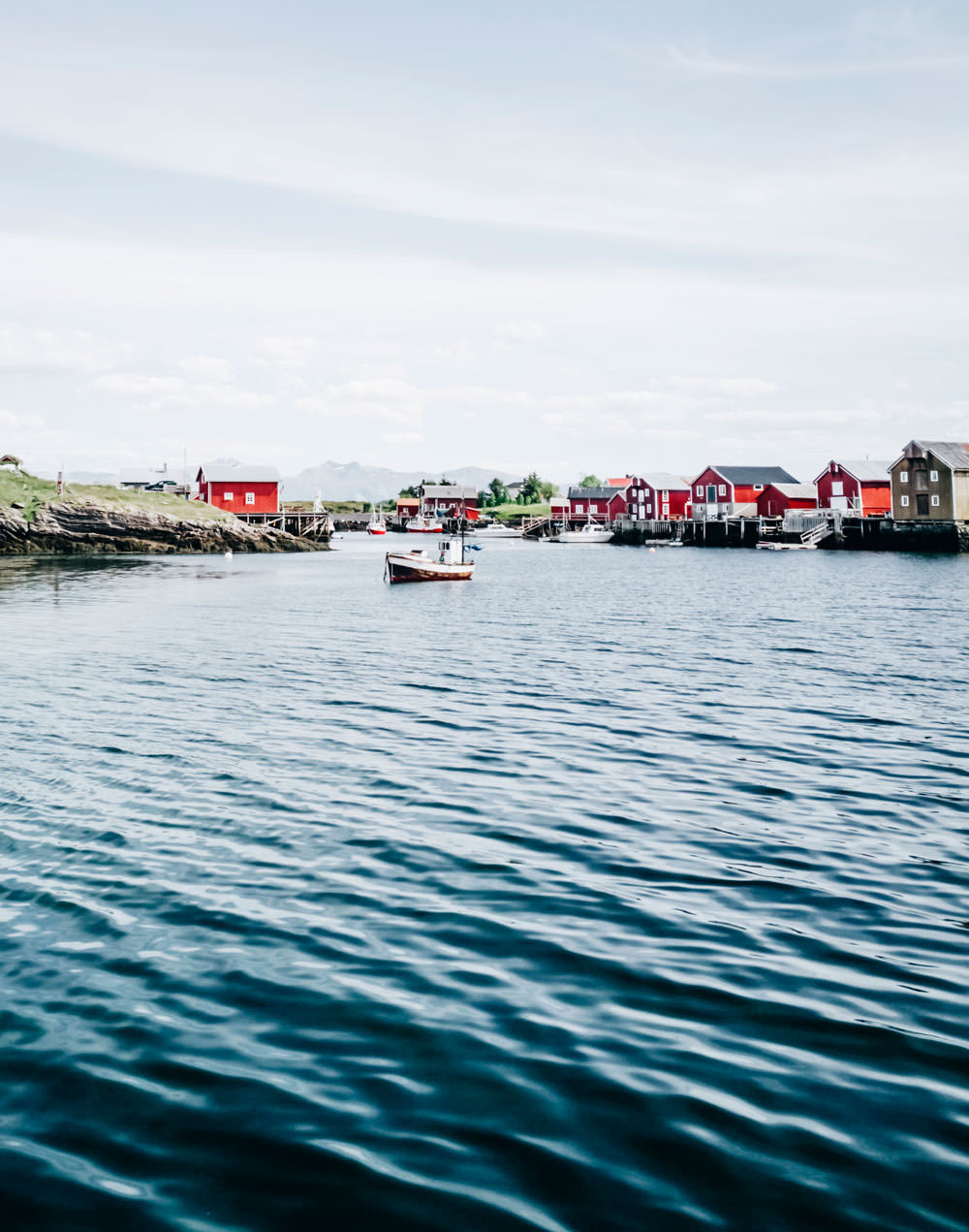 Hurtigruten Norge cruise / Vegaøerne Nes