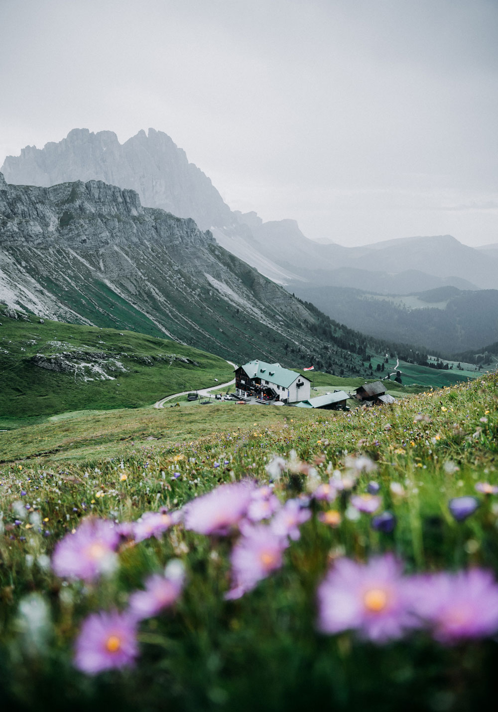 På road trip gennem Dolomitterne i Italien - en rejseguide