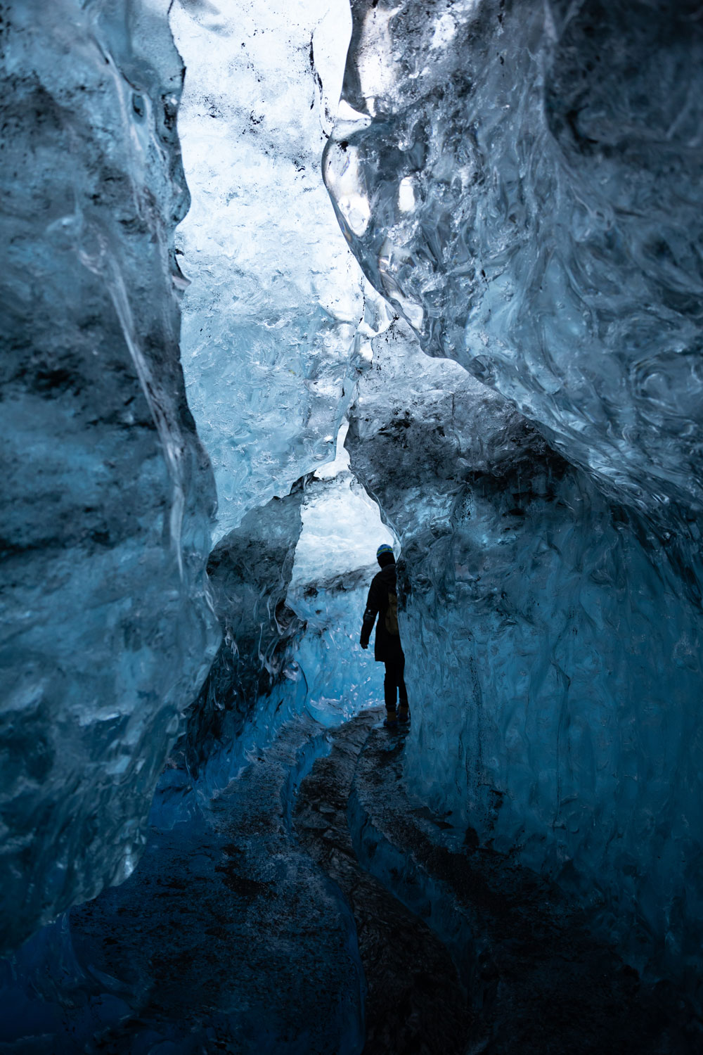 An itinerary to South Iceland in winter – northern lights, hot pools and ice caves
