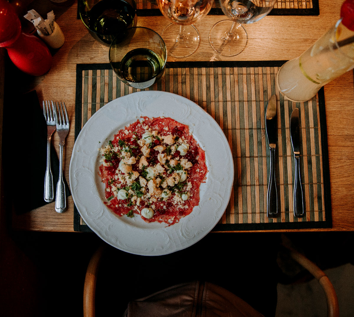 Elgcappaccio på restaurant Kalk på Öland