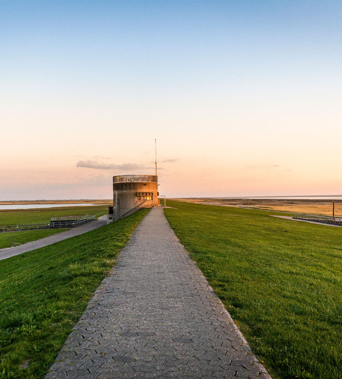 Vidåslusen ved solnedgang